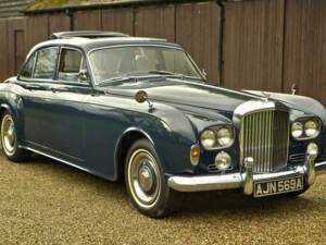 Bild 2/50 von Bentley S 3 Continental Flying Spur (1963)