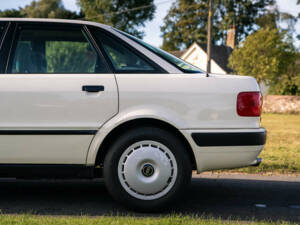 Bild 19/50 von Audi 80 - 2.0 E (1993)