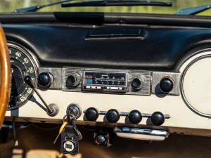 Image 27/42 of Lancia Flaminia GT 2.8 3C Touring (1966)