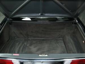 Image 21/30 of Mercedes-Benz 560 SL (1987)