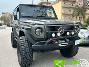 Image 5/10 de Mercedes-Benz 300 GD (SWB) (1980)