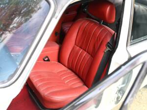 Immagine 9/20 di Jaguar XJ 6 L 4.2 (1978)