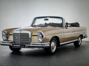 Imagen 26/26 de Mercedes-Benz 280 SE (1969)
