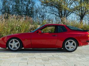 Image 13/50 de Porsche 944 Turbo S (1988)