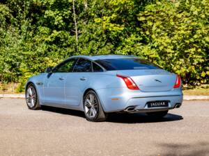 Image 4/8 de Jaguar XJ 5.0 (2010)