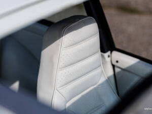 Image 23/46 of Porsche 911 Turbo 3.3 (1980)