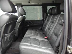 Bild 77/99 von Mercedes-Benz G 500 (lang) (2003)