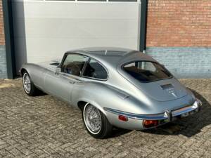 Bild 7/7 von Jaguar E-Type V12 (2+2) (1971)