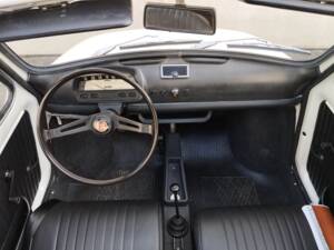 Image 17/34 of FIAT 500 L (1970)