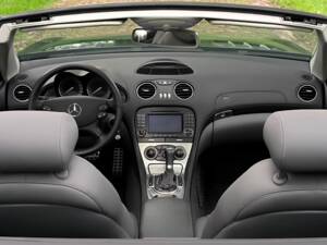 Imagen 9/58 de Mercedes-Benz SL 350 (2005)