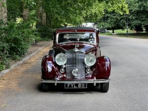 Image 15/46 of Bentley Mark V (1940)
