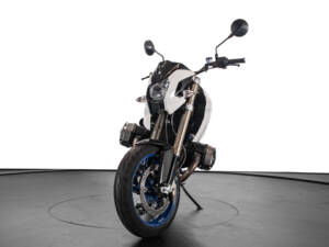 Immagine 4/33 di BMW DUMMY (2007)