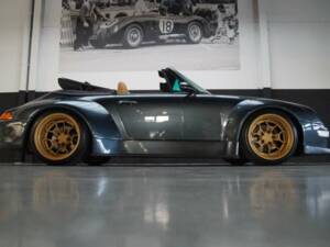 Image 27/50 of Porsche 911 Carrera RWB (1995)