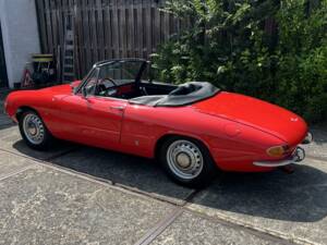 Image 3/7 of Alfa Romeo 1600 Spider Duetto (1967)