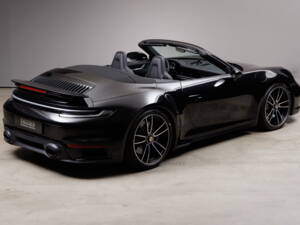 Image 13/37 of Porsche 911 Turbo S (2024)