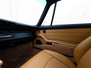 Bild 21/50 von Porsche 911 Carrera 4S (1996)