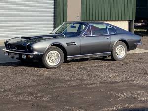 Image 16/16 of Aston Martin V8 (1976)