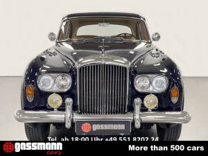 Image 2/15 of Bentley S 3 Continental Flying Spur (1963)