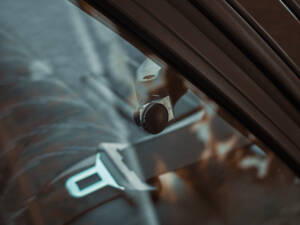 Image 31/42 of BMW 320is (1989)