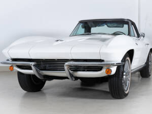 Image 1/28 de Chevrolet Corvette Sting Ray Convertible (1964)