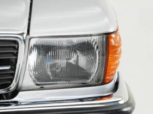 Image 9/15 of Mercedes-Benz 450 SL (1977)