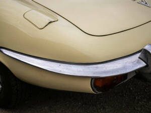 Afbeelding 15/45 van Jaguar E-Type V12 (1973)
