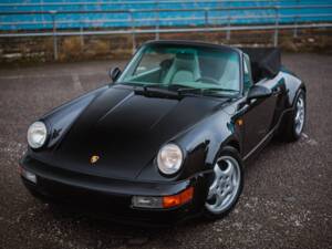 Image 1/8 of Porsche 911 Carrera 2 (1992)