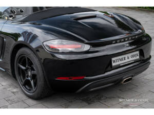 Image 22/30 of Porsche 718 Boxster (2016)