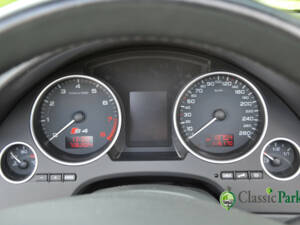 Image 37/50 de Audi S4 (2005)