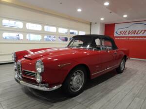 Bild 10/15 von Alfa Romeo 2600 Spider (1966)