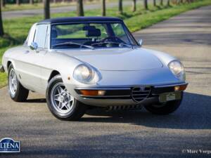 Image 3/60 of Alfa Romeo 2000 Spider Veloce (1973)