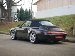 Image 4/34 of Porsche 911 Carrera (1997)