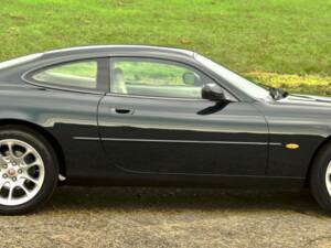 Bild 6/50 von Jaguar XKR (2000)