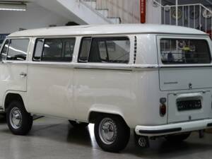 Bild 3/26 von Volkswagen T2a Kleinbus L (1971)