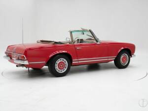 Image 2/15 de Mercedes-Benz 280 SL (1968)