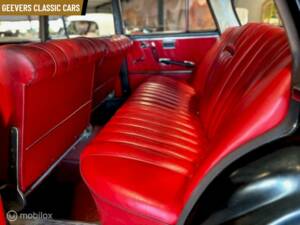 Image 14/20 of Mercedes-Benz 220 S b (1963)