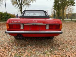 Image 11/160 of Mercedes-Benz 350 SL (1974)