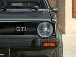 Image 15/50 of Volkswagen Golf I Cabrio GLi 1.8 (1983)