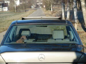 Image 11/92 de Mercedes-Benz 200 D (1989)