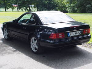 Immagine 6/20 di Mercedes-Benz SL 500 (2000)