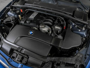 Image 38/50 of BMW 120d (2008)