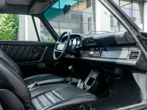 Bild 17/33 von Porsche 911 Carrera 3.2 (1987)