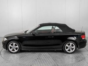 Image 47/50 of BMW 118i (2009)