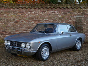 Bild 42/50 von Alfa Romeo 2000 GTV (1972)