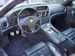 Bild 3/50 von Ferrari 550 Maranello (1998)
