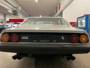 Image 13/19 of Ferrari 400 GT (1978)