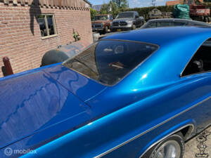Image 8/45 of Chevrolet Impala Sport Coupe (1967)