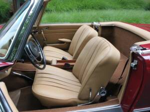 Imagen 8/16 de Mercedes-Benz 280 SL (1969)