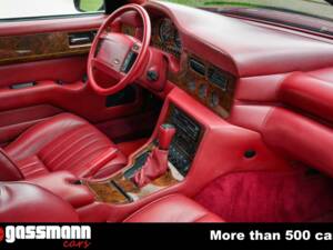 Image 13/15 of Aston Martin Virage Volante (1993)