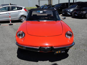 Image 23/33 of Alfa Romeo Spider 1300 (1976)